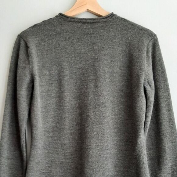 CLAN DOUGLAS Scotland 100% Cashmere Crewneck Sweater Grey Sz XS - Picture 6 of 8